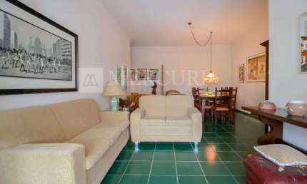 Apartamento no Guarujá, Enseada, 3 quartos sendo 1 suíte.