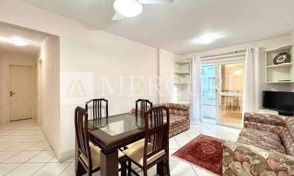 Apartamento no Guarujá, Pitangueiras, região do centro, com vista para o mar.
