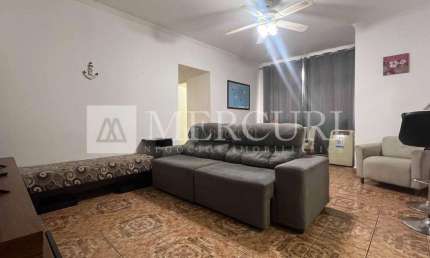 Apartamento em Guarujá, Enseada, Há 300 Metros da Praia da Enseada.