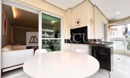 Apartamento no Guarujá, na Praia da Enseada, na Região da Brunella. com Vista Mar.