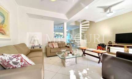 Casa no Guarujá, praia da Enseada, frente para o mar, vista mar, 3 Quartos - Mercuri Imóveis Guarujá