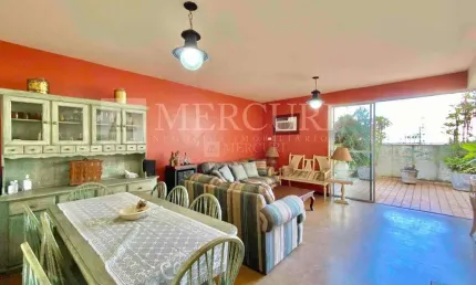 Cobertura no Guarujá, Enseada, Vista para o mar, 3 quartos sendo 1 suíte, Piscina e churrasqueira privativos  Mercuri Imóveis Guarujá.