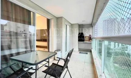 Apartamento no Guarujá, Astúrias,  2 Quartos, Reformado, Decorado e Sacada Gourmet- Mercuri Imóveis - Imobiliária no Guarujá