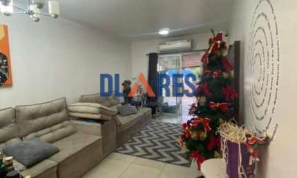 Casa com 2 quartos à venda na 16 de Dezembro, 56, Jardim Rubio, São Paulo por R$ 650.000