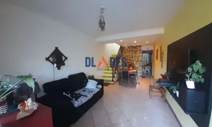 Casa com 3 quartos à venda na avenida laurita ortega mari, 1679, vila das oliveiras, taboão da serra por r$ 380.000