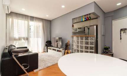 Apartamento para Venda em São Paulo, Moema, 2 dormitórios, 1 suíte, 2 banheiros, 1 vaga