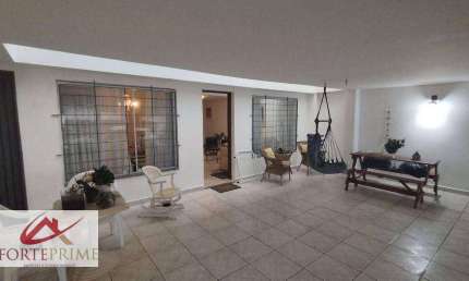 Casa com 4 dormitórios 1 suíte 3 vagas à venda Rua Dona Catarina - Jardim Petrópolis