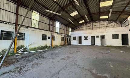 Galpão para alugar, 700 m² por R$ 34.000,00/mês - Jardim - Santo André/SP
