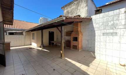 Casa com 2 dormitórios à venda, 120 m² por R$ 690.000 - Vila Guilhermina - Praia Grande/SP
