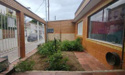 Casa com 4 dormitórios à venda, 200 m² por R$ 690.000,00 - Piraporinha - Diadema/SP
