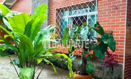 Casa terrea com 180m² 2 quartos e quintal a venda no Jardim Belgica