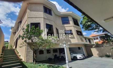 Sobrado com 4 dormitórios à venda, 500 m² por R$ 2.600.000,00 - Interlagos - São Paulo/SP