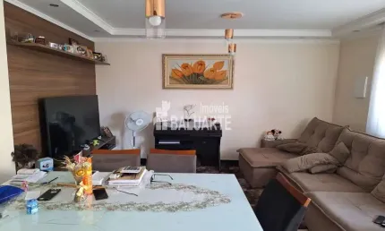 Sobrado com 3 Quartos e 2 banheiros à Venda, 115 m² por R$ 580.000