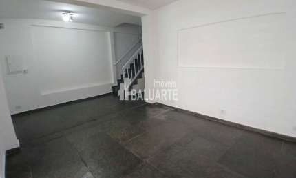 Casa comercial com 7 salas para alugar na Rua Doutor João de Oliveira Mattos, --, Campo Grande, São Paulo