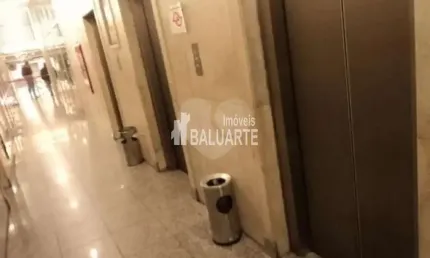 Venda e Locação de conjunto comercial no Centro Histórico de São Paulo.