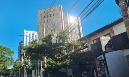 Sala comercial para venda e locação na Alexandre Dumas Mobiliada