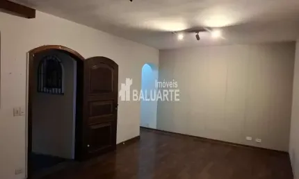 Sobrado a venda no Alto da Boa Vista em ótima localização.