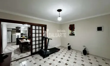 Casa com 3 Quartos e 3 banheiros à Venda, 118 m² por R$ 836.000