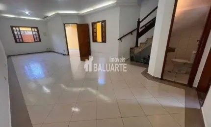 Sobrado com 3 Quartos e e suite com 4 banheiros para Alugar,