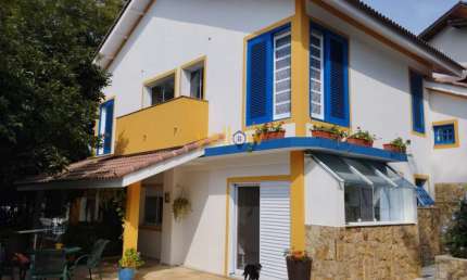 Casa em Condomínio Fechado em Arujá Country Club - Arujá, SP