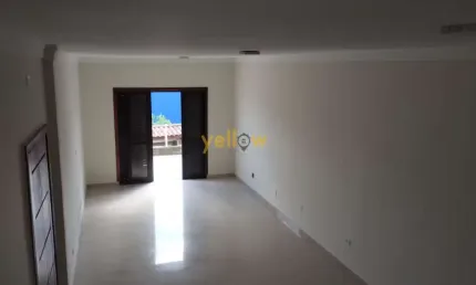Casa espaçosa em jordanópolis - arujá com 4 dormitórios, suíte e 4 banheiros por r$ 800.000,00 - venda