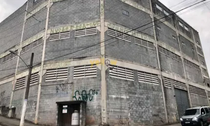 Alugue agora um galpão de 800m² em Jardim Nascente por R$12.000/mês