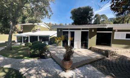 Casa de luxo em Jardim Embaixador - Campos do Jordão: 4 dormitórios, 6 banheiros, 530m² por R$3.800.000 - venda.