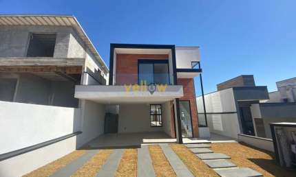 Casa em Condomínio Fechado em Cezar de Souza - Mogi das Cruzes, SP
