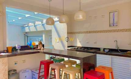 Casa de luxo em Parque Renato Maia: 4 dormitórios e 406m² - venda