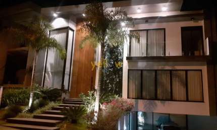 Casa em Condomínio Fechado com 268m² e 3 suítes em Mogi das Cruzes - Venda por R$1.890.000 e locação por R$12.000