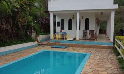 Fazenda em Pouso Alegre - Santa Isabel: 4 Dormitórios, 4 Banheiros por R$ 1.060.000 - Venda e Locação