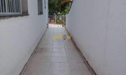 Casa de 6 dormitórios em Parque São Benedito, Santa Isabel - 263m² por R$850k para venda e locação