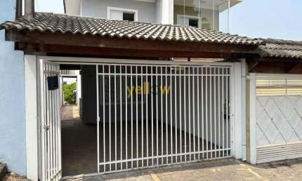 Casa com 3 quartos para alugar no Jardim Rincão, Arujá 