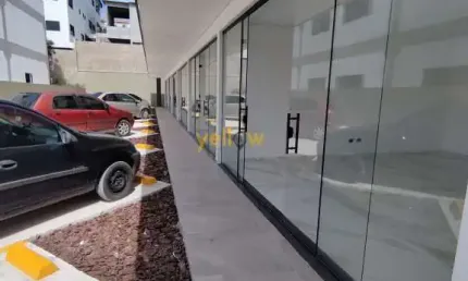 Alugue uma sala de 30m² no Centro de Arujá por R$ 2.800/mês