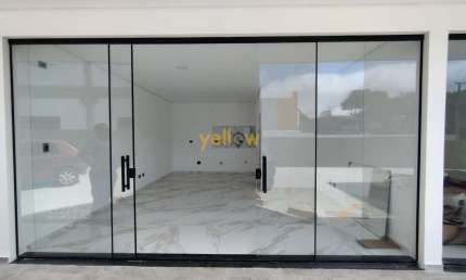 Sala comercial de 30m² no Centro de Arujá com 1 banheiro por R$ 3.400/mês
