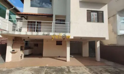 Casa em Condomínio Fechado em Parque Residencial Itapeti - Mogi das Cruzes, SP