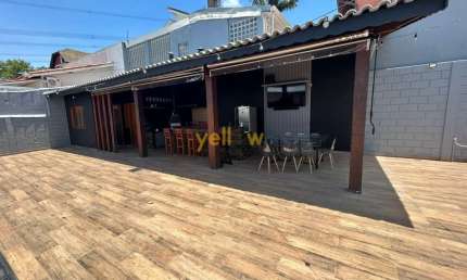 Casa de luxo em condomínio fechado em Itapeti - Mogi das Cruzes: 250m², 3 suítes, 5 banheiros, venda por R$ 2.5M e locação por R$ 9K