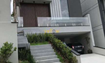 Casa em Condomínio Fechado em Condomínio Aruã Brisas I - Mogi das Cruzes, SP
