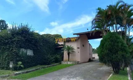 Terreno no Condomínio Colinas de Arujá Pronto para Construir