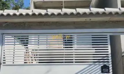 Casa de 135M² em Bairro de Arujá com 3 Suítes - Venda por R$850K