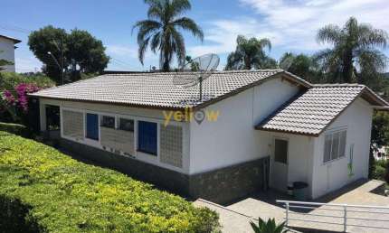 Casa em Condomínio Fechado em Arujázinho IV - Arujá | 3 Dormitórios, 2 Suítes, 1.582M² de Área Útil | Venda  por R$ 2.300.000