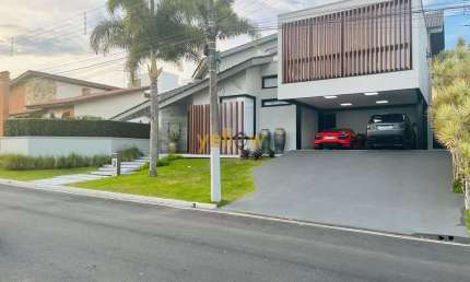 Casa em Condomínio Fechado em Jardim Fazenda Rincao - Arujá: 600m², 3 suítes, 4 banheiros, venda e locação por R$6.8M