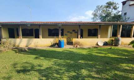 Chácara em Pouso Alegre - Santa Isabel: 3 Quartos, 2 Banheiros, R$ 380 Mil