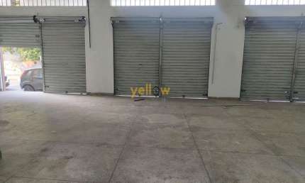 Salão de 150m² no Centro de Arujá com 1 banheiro por R$7.000/mês - Alugue agora!