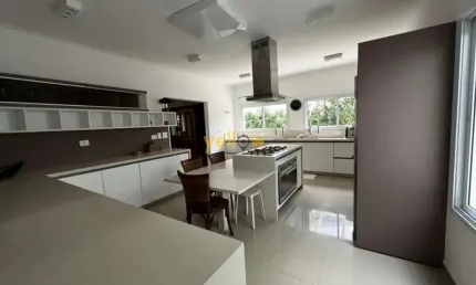 Luxuosa Casa em Condomínio Fechado em Arujazinho IV - Arujá