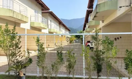 Casa em condomínio fechado à venda em massaguaçu - caraguatatuba