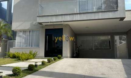 Casa de Luxo em Arujá: 4 Suítes no Residencial Real Park