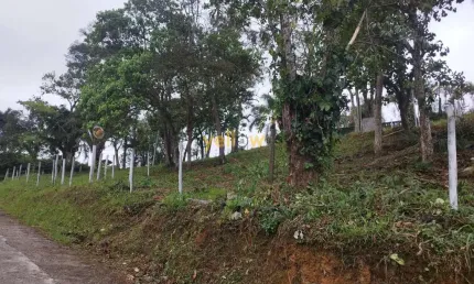 Terreno em Condomínio Sunset Village - Arujá 585m² à Venda