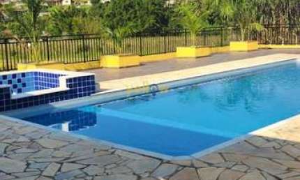 Chácara de luxo em Pouso Alegre - Santa Isabel com 3 dormitórios, 3 suítes, 5 banheiros e 150.0M² de área útil por R$ 1.700.000. Não perca essa oportunidade para morar com tranquilidade e ar puro.