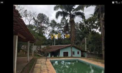 Chácara à Venda em Jardim Monte Serrat - 3 Dormitórios, R$450k